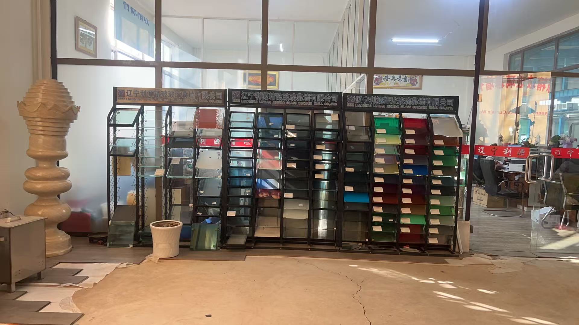 洛阳市工程玻璃批量采购夹层夹丝玻璃 - 价格
